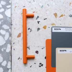 UCHWYT MEBLOWY RAILS